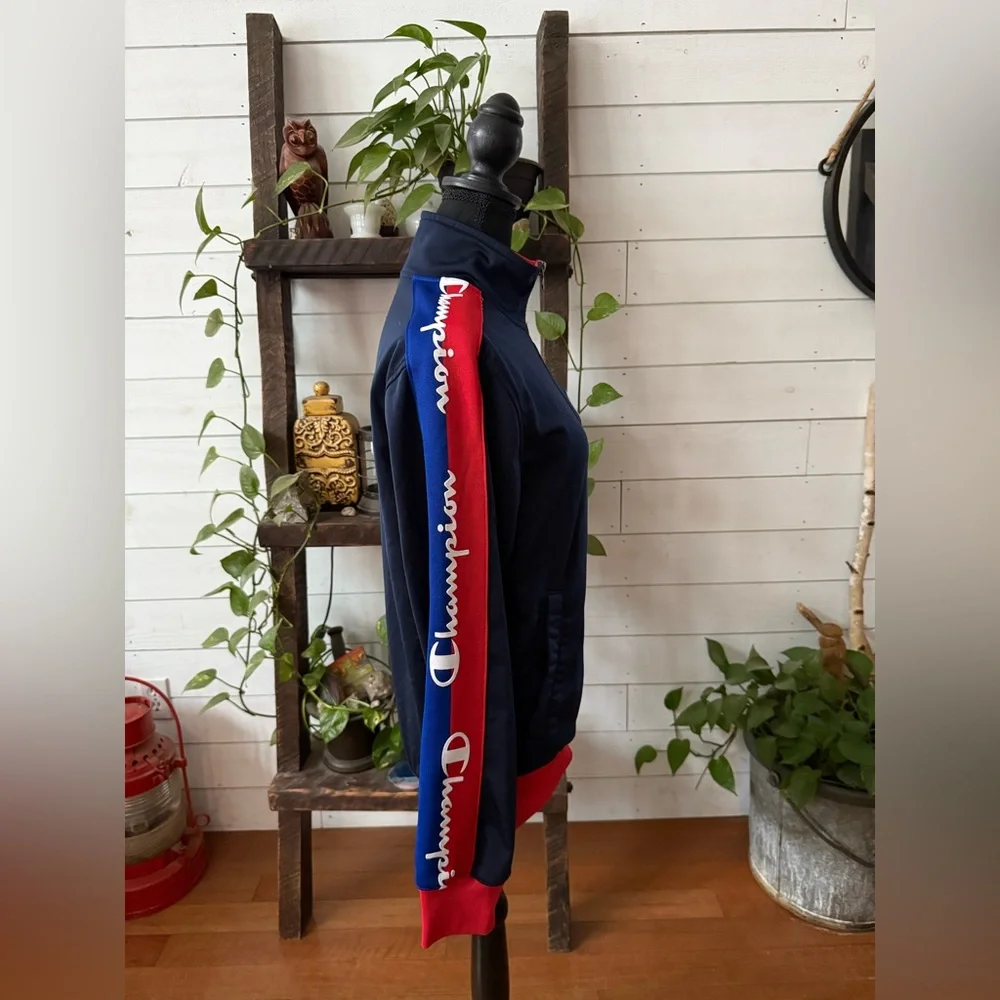 Champion Navy Blue and Red Zip-Up Jacket with Iconic Logo On Front Unisex